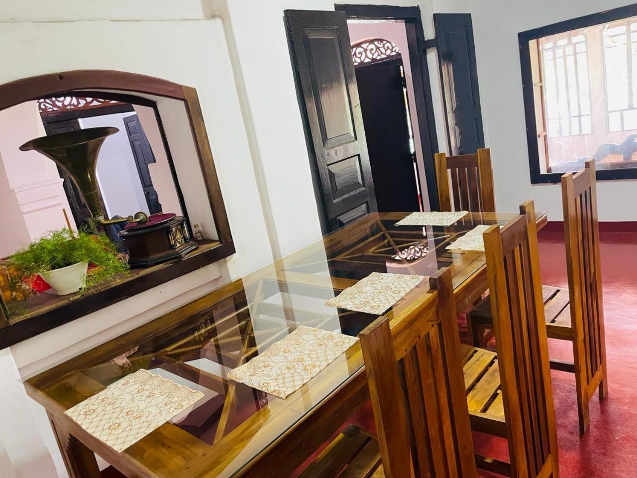 Lake Classical Guest House Kandy Dış mekan fotoğraf