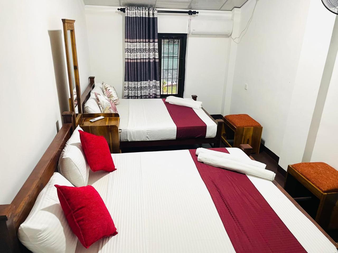 Lake Classical Guest House Kandy Dış mekan fotoğraf