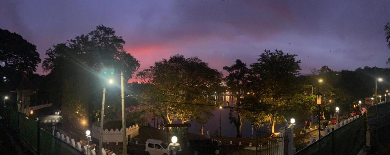 Lake Classical Guest House Kandy Dış mekan fotoğraf